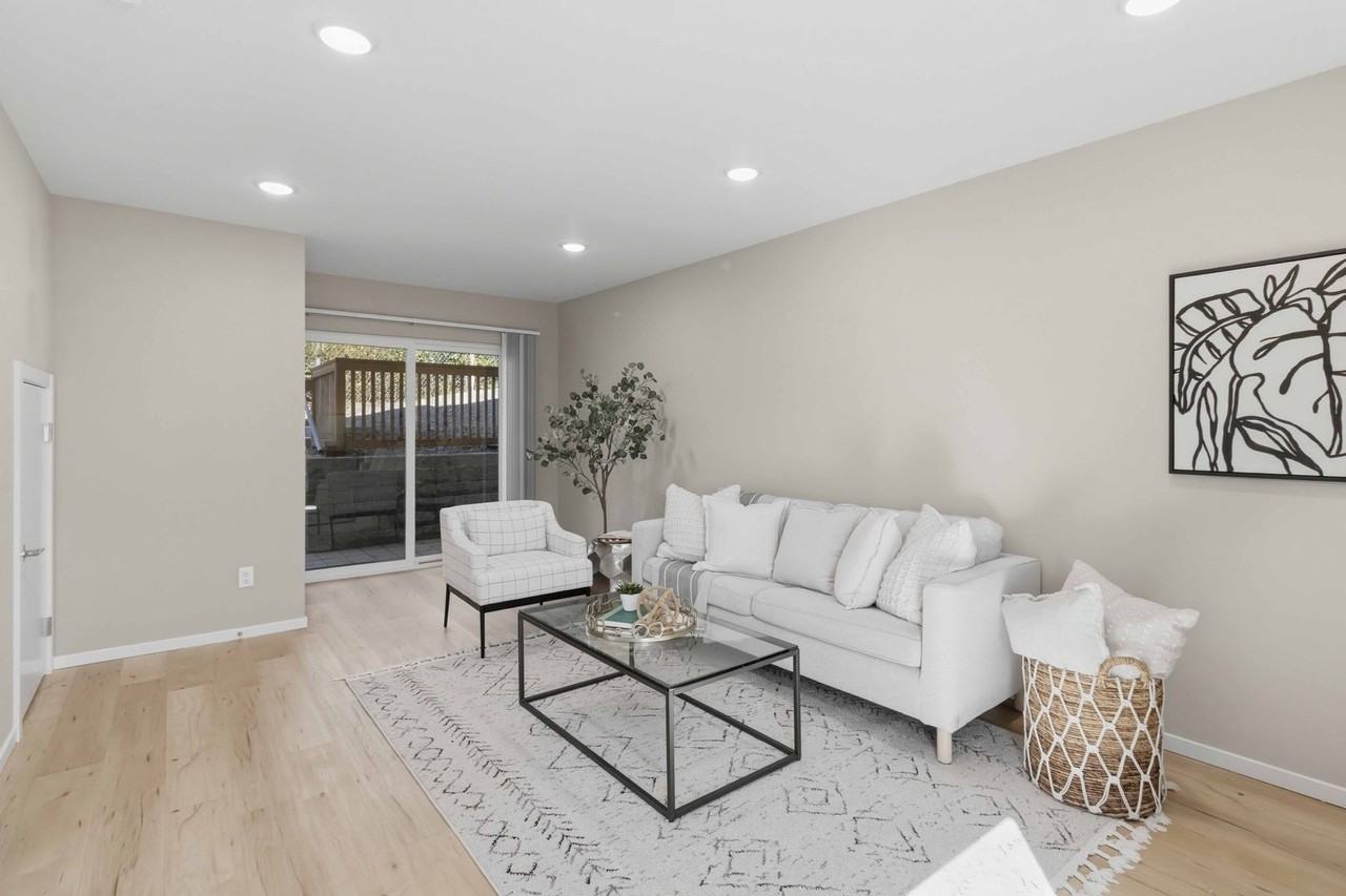 3536 S Brandon St #B - Photo 2 of 32