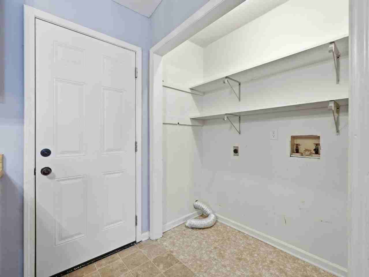 406 Cedar Creek Dr - Photo 5 of 11