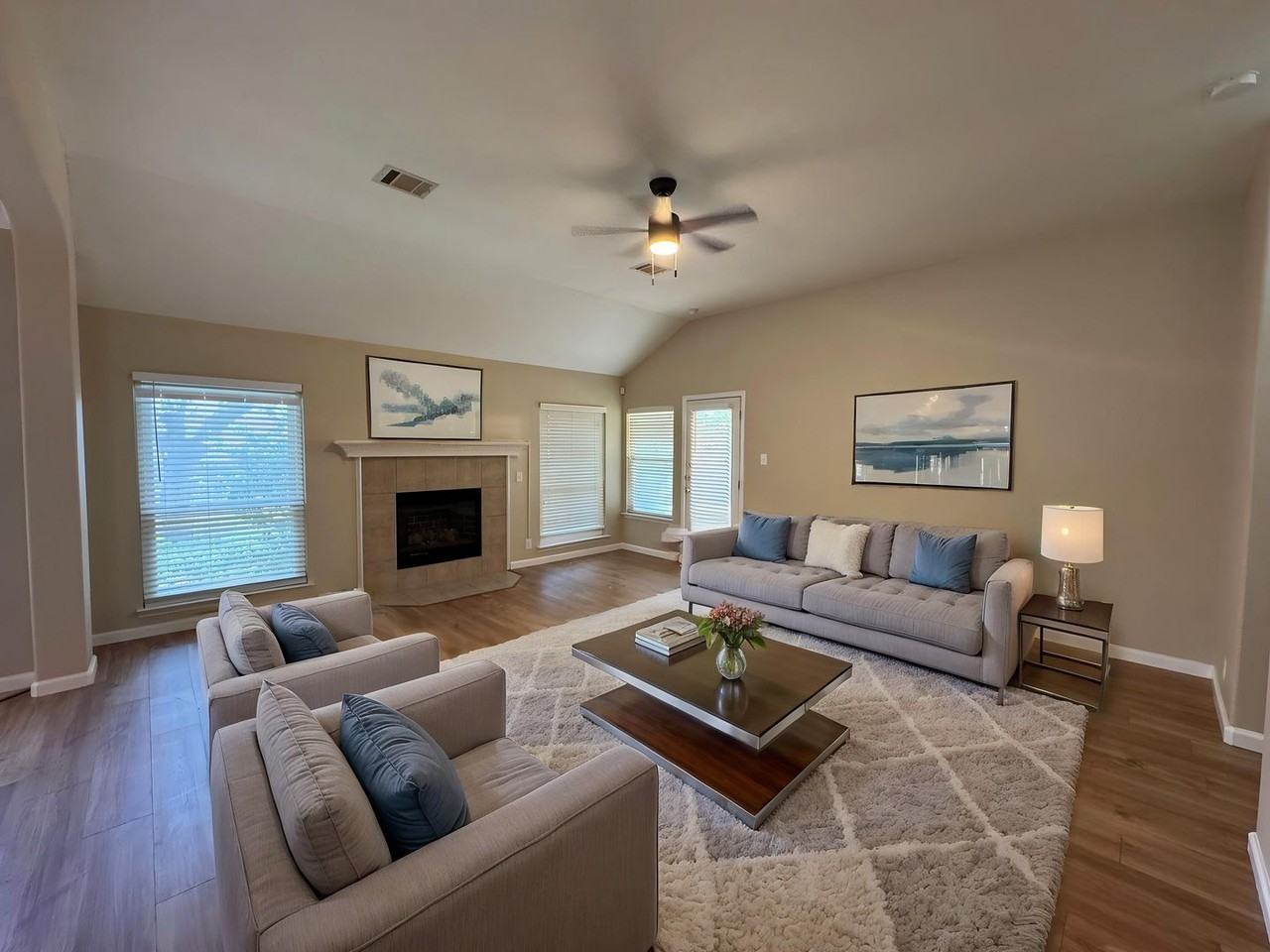 20502 Wild Springs Dr - Photo 4 of 45
