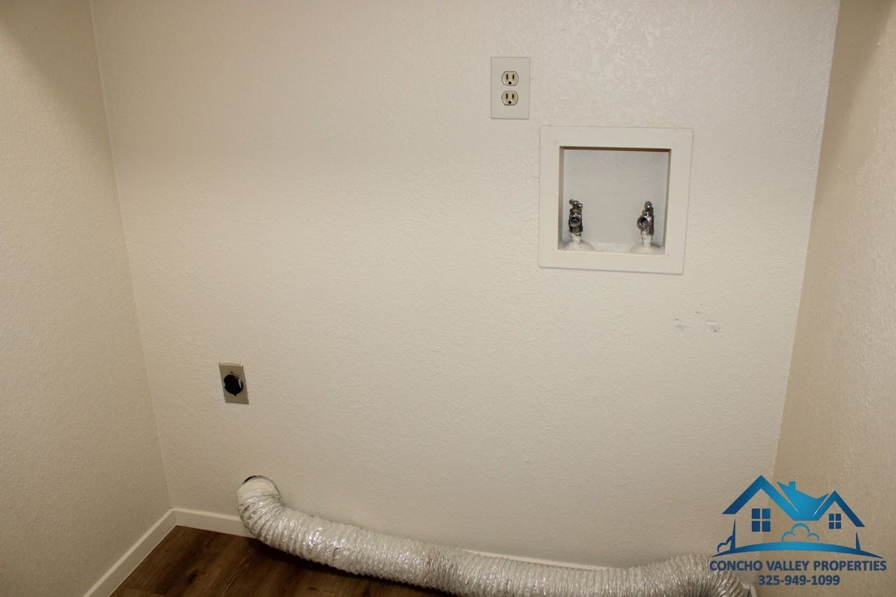 1706 Kansas Ave - Photo 6 of 20