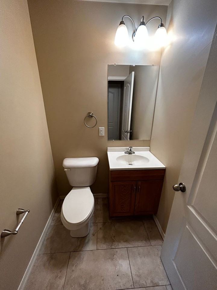 Bell Villas Townhomes - Photo 6 of 38