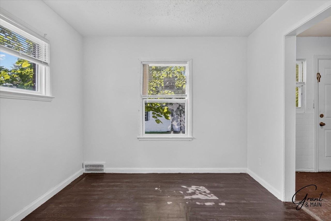 18474 Kelly Rd - Photo 6 of 16