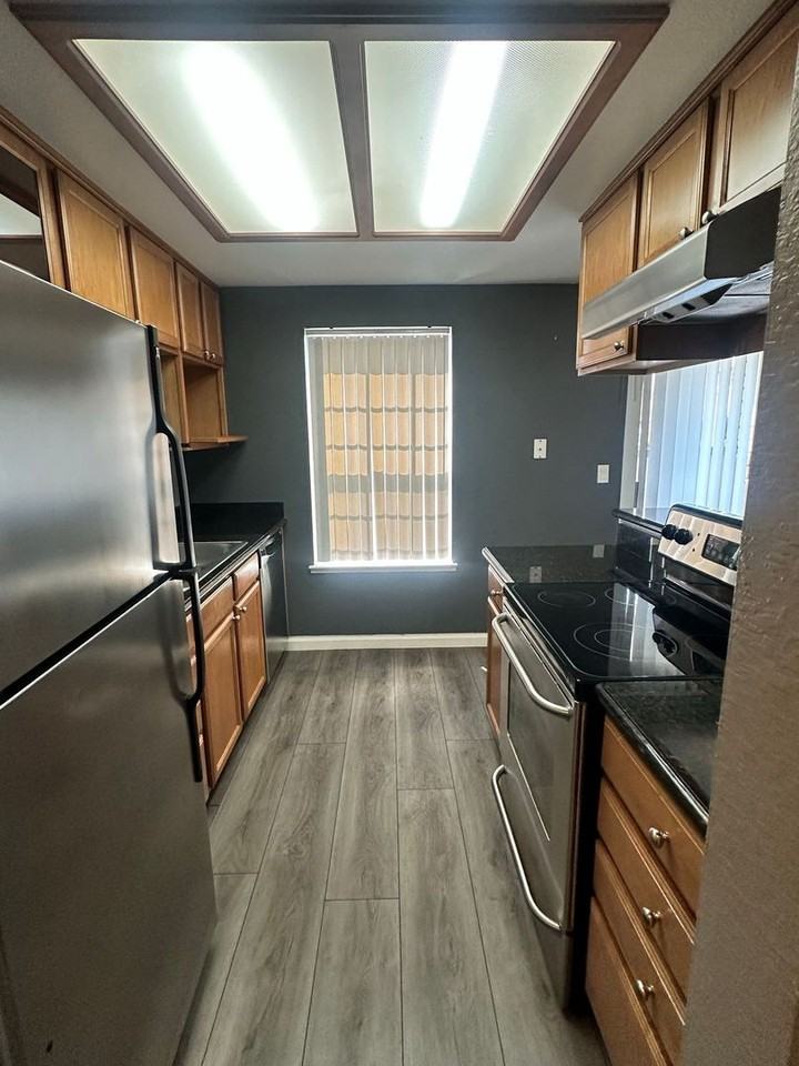 3901 Dale Rd #B - Photo 4 of 15