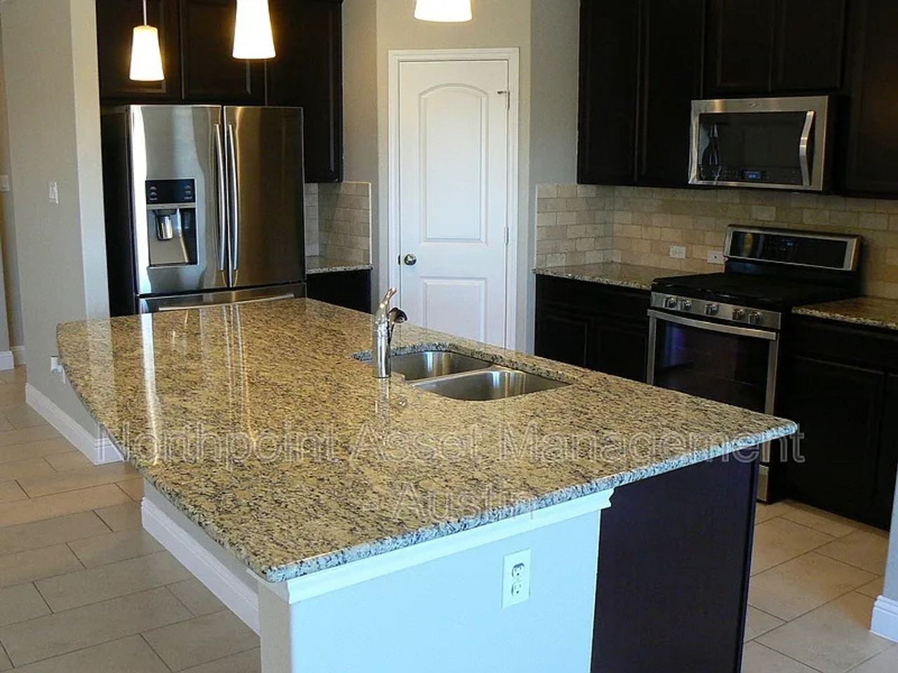 3304 De Torres Cir - Photo 6 of 19