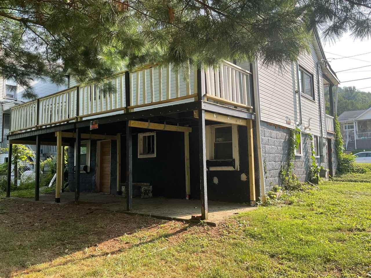 3 Poplar Ave - Photo 2 of 11