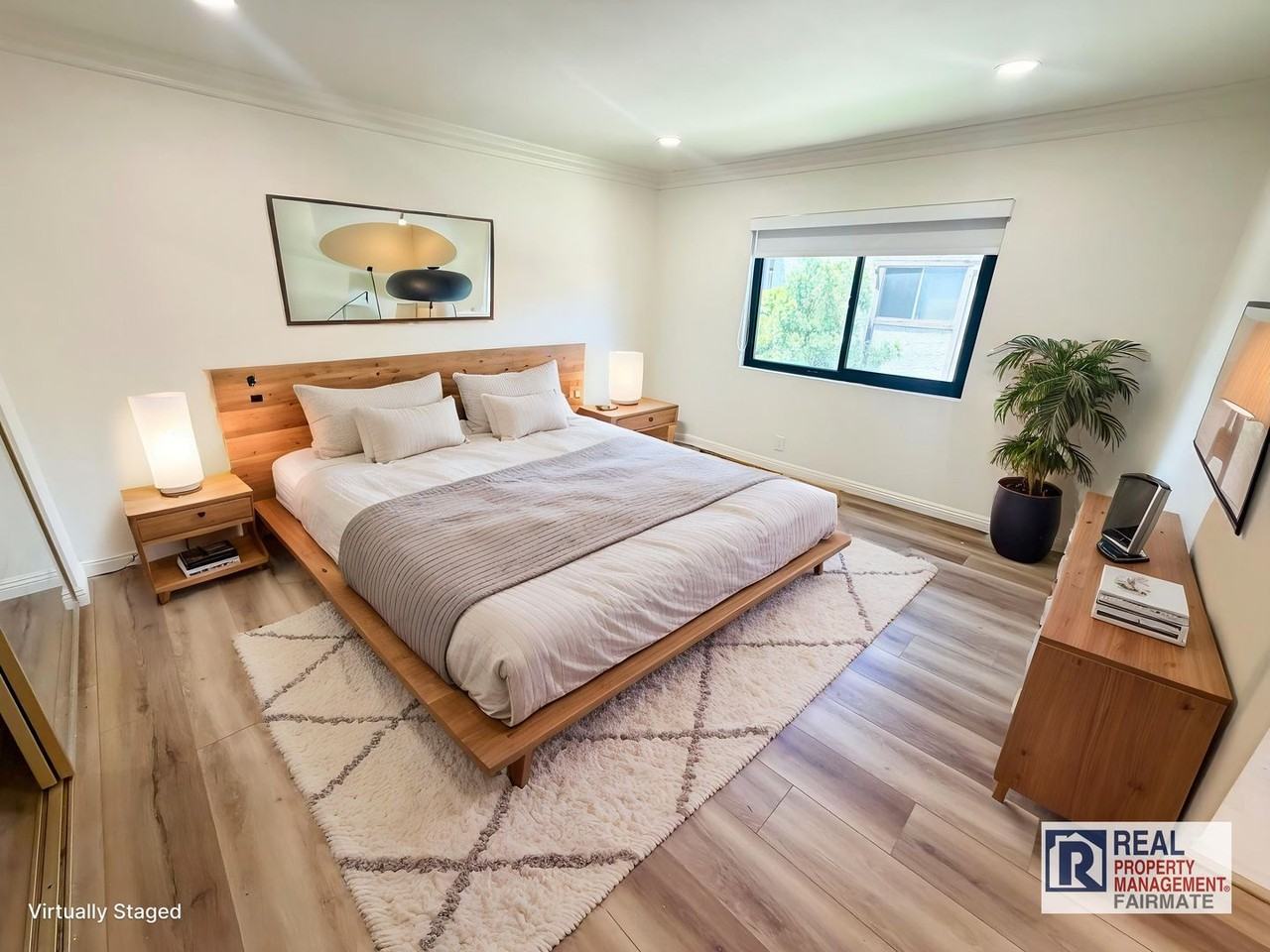 2473 Oswego St #16 - Photo 4 of 18