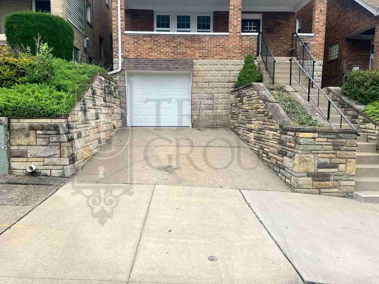 145 - Photo 4 of 49