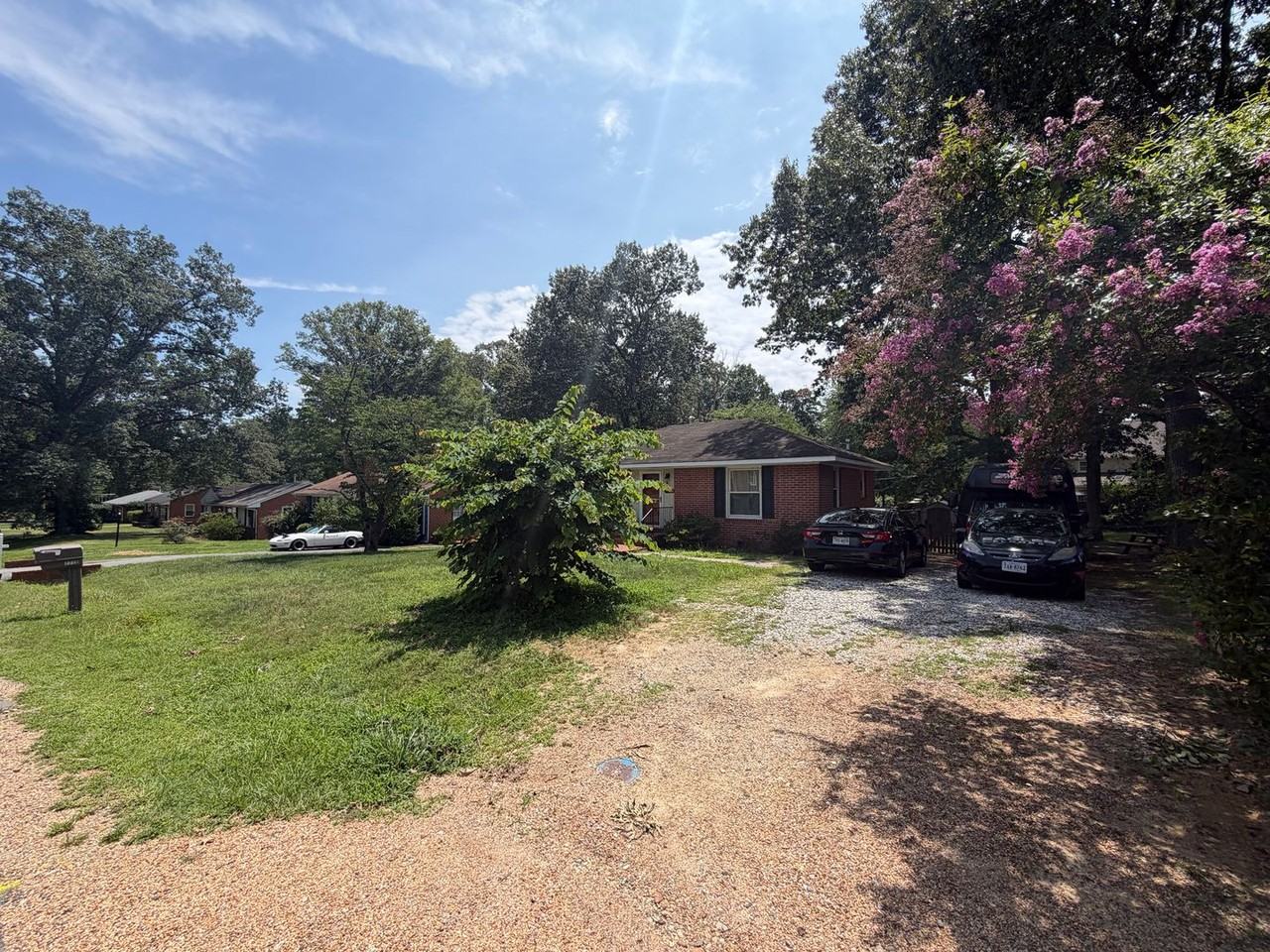7715 Durvin Dr - Photo 4 of 38