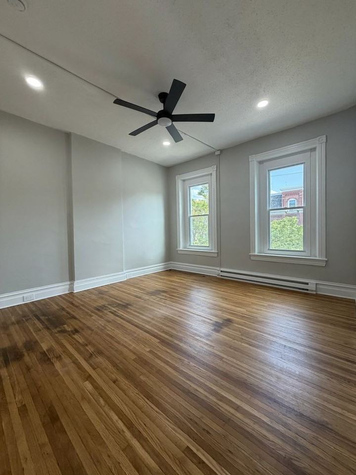 519 Chew St - Photo 4 of 7