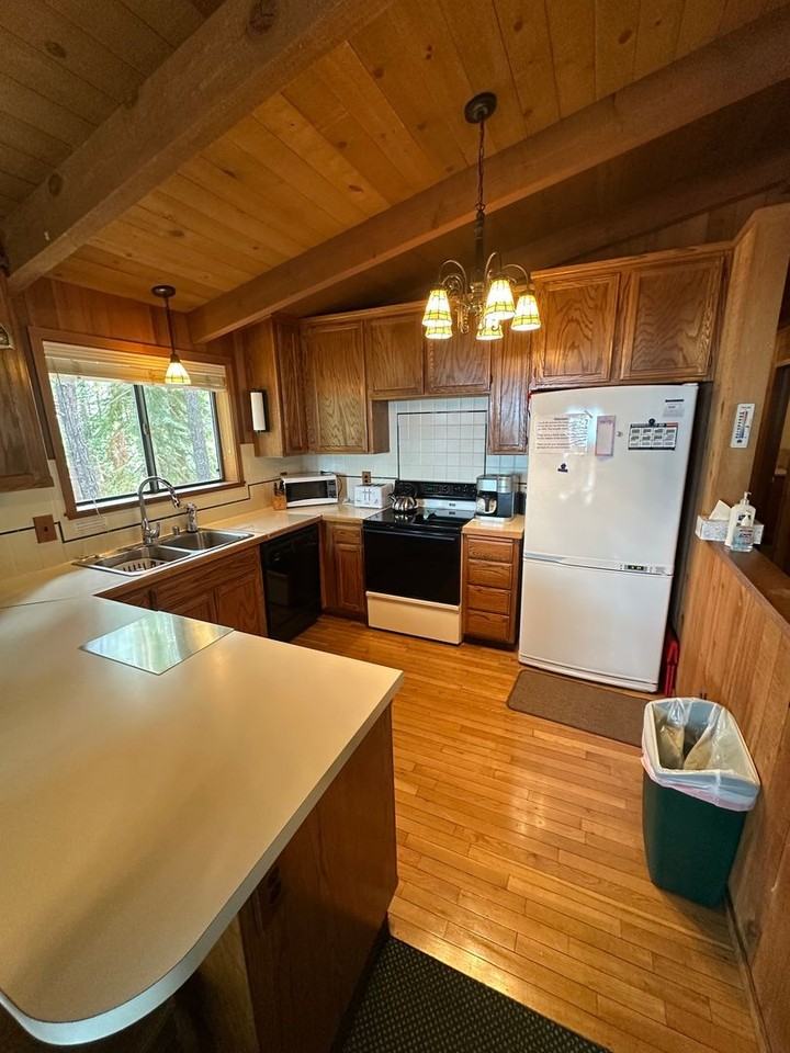 12860 Hansel Ave - Photo 6 of 15