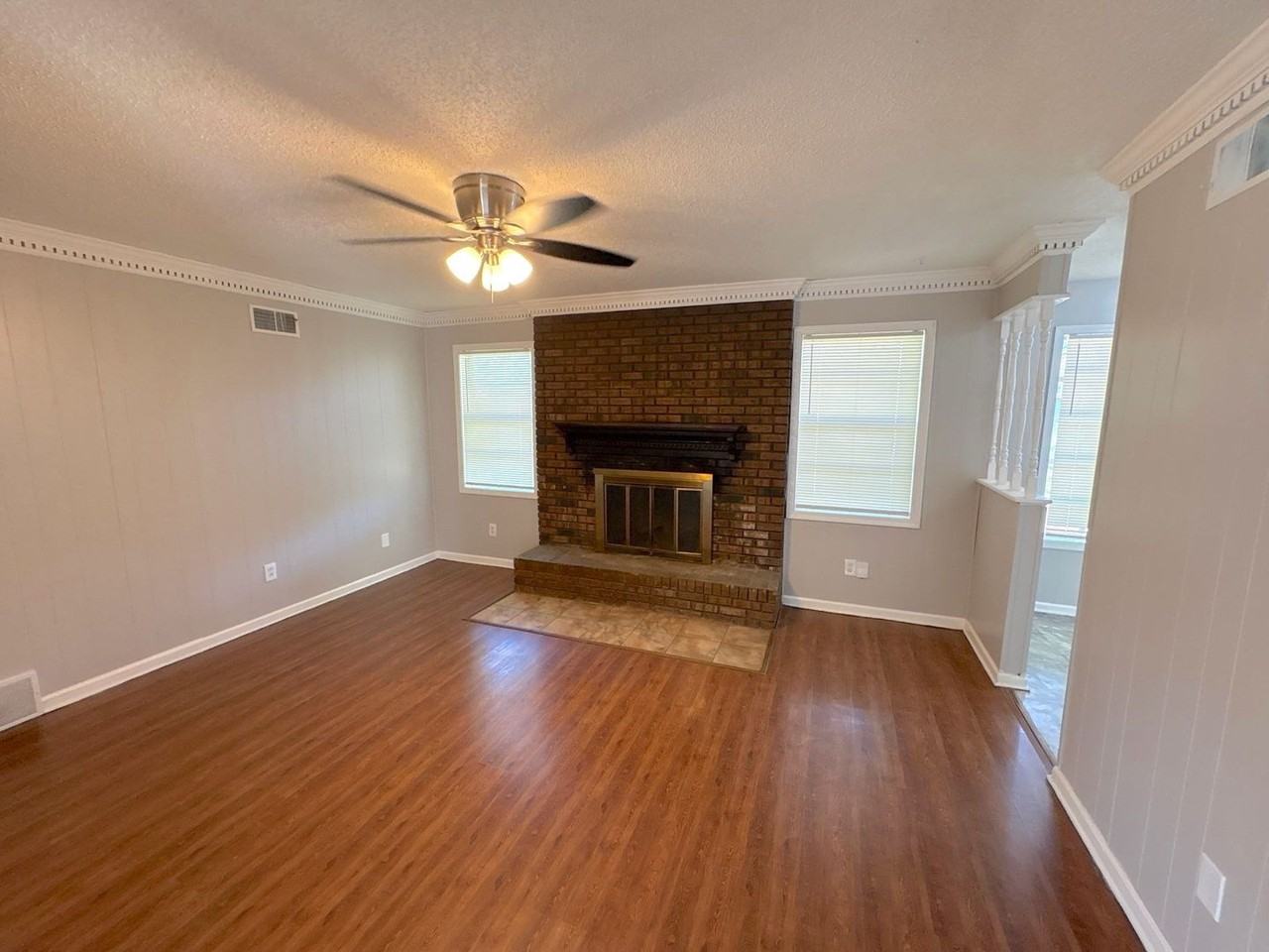 4316 Springwind Rd - Photo 7 of 12
