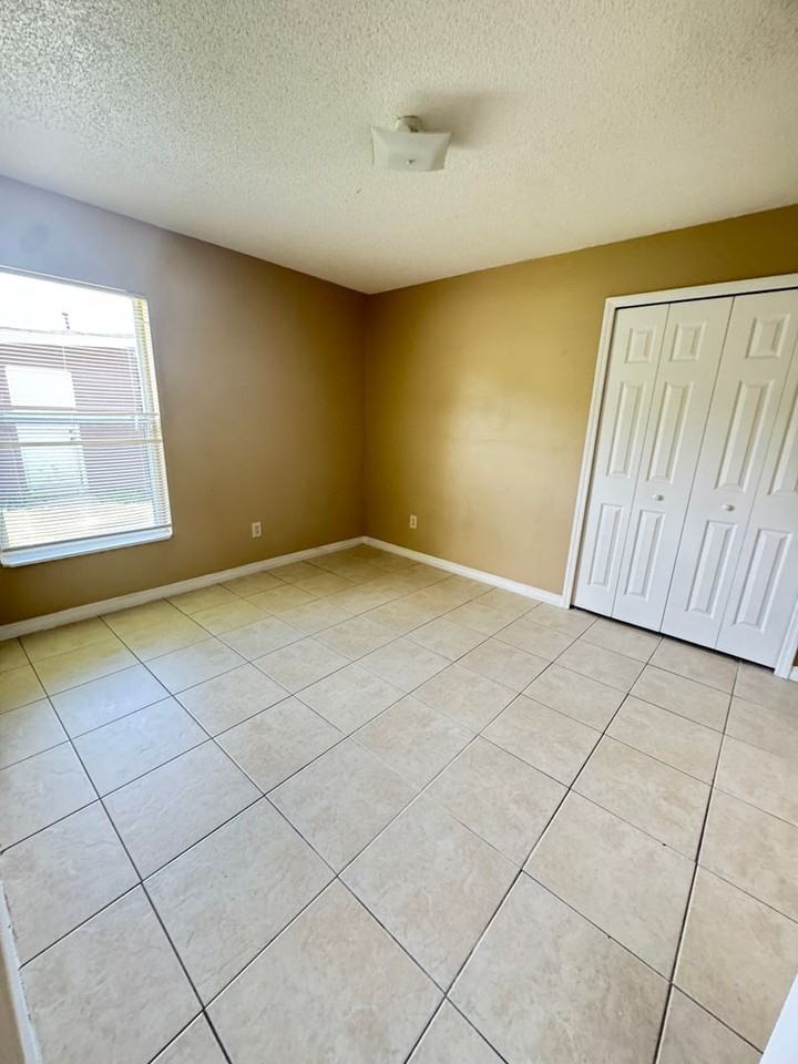 318 Ronnie Cir - Photo 4 of 8