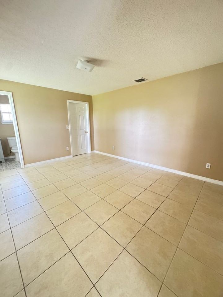 318 Ronnie Cir - Photo 7 of 8