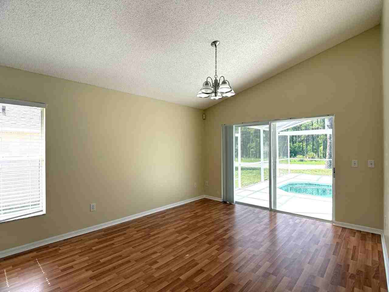526 Pine Cone Dr - Photo 6 of 27