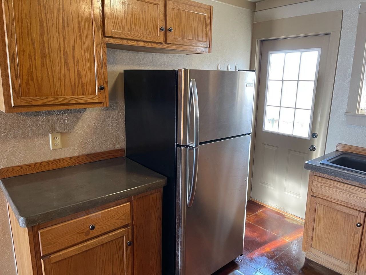 421 Watson Ln #4 - Photo 6 of 10
