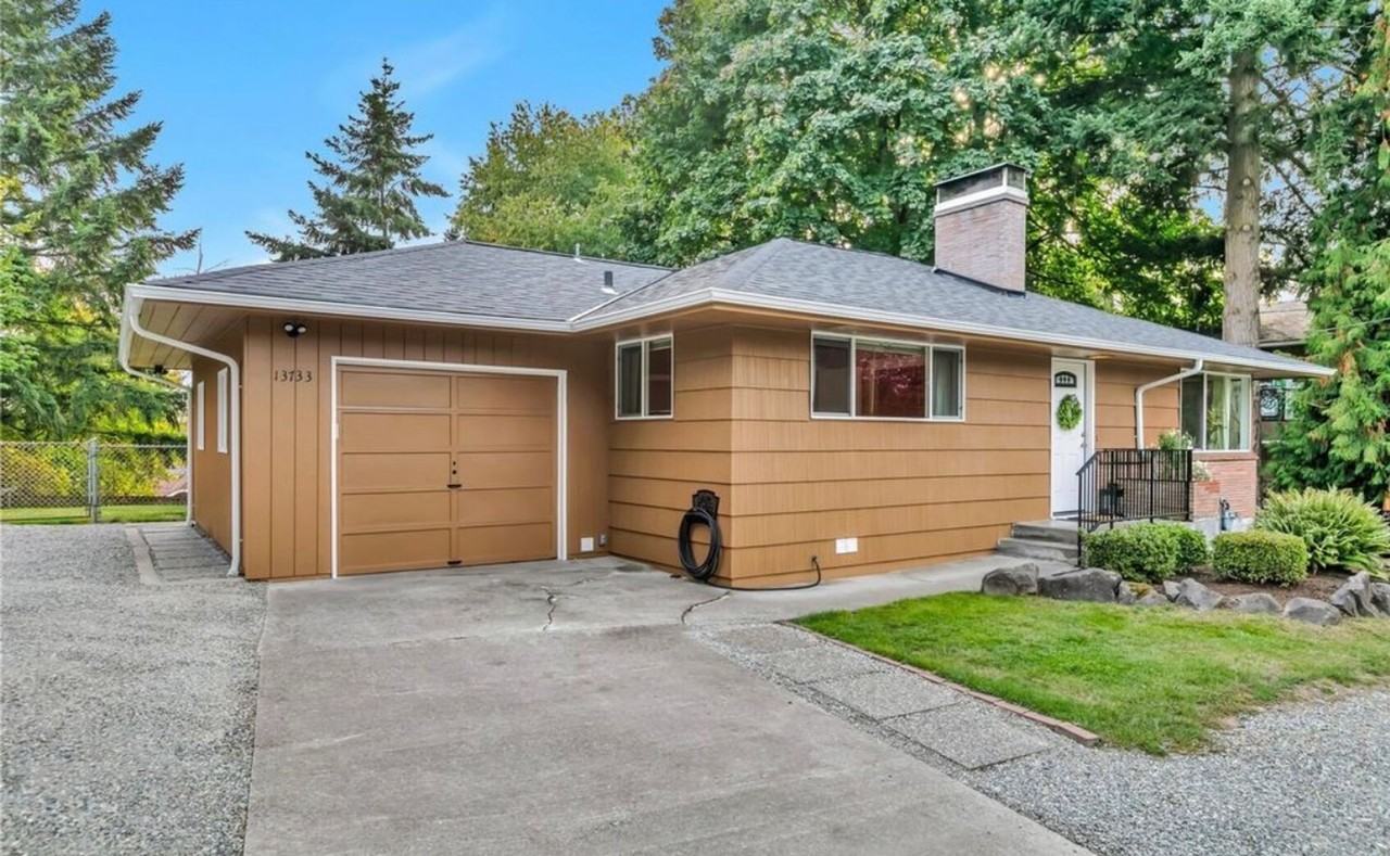 13733 Se 272nd St - Photo 2 of 32