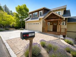 featured image of 1821 Nw Iowa Ave
