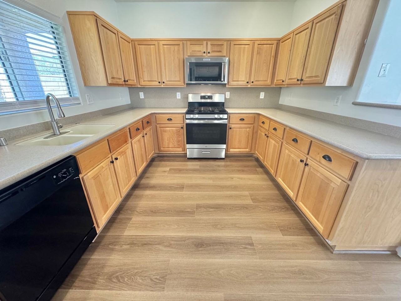9469 9469 Thathed Sunlight Ct - Photo 6 of 29