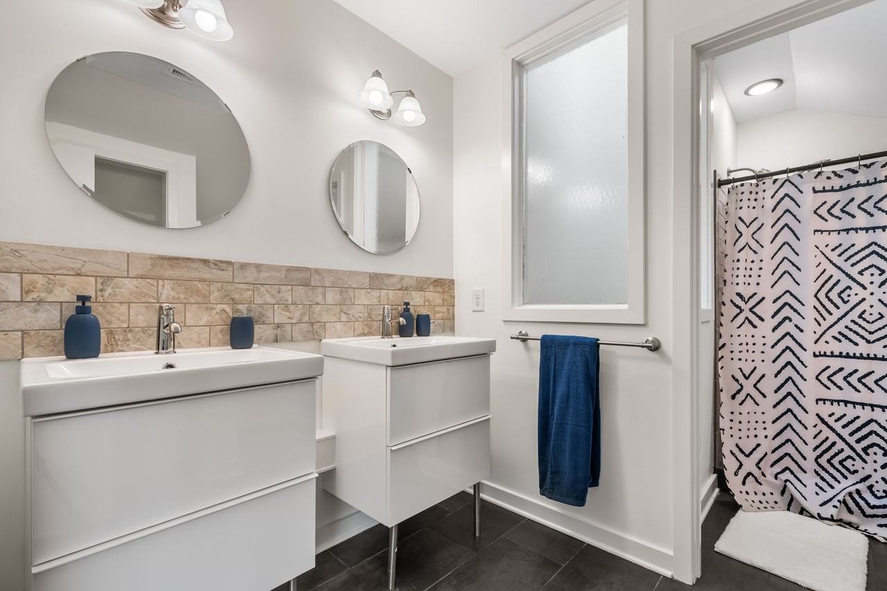 8 Ellsworth Ct - Photo 6 of 20