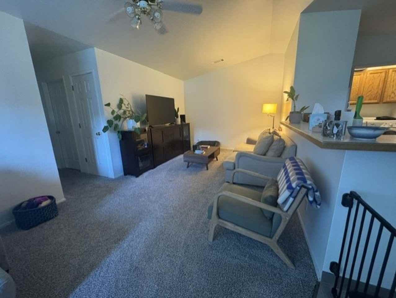 782 Ne Savannah Dr - Photo 3 of 8