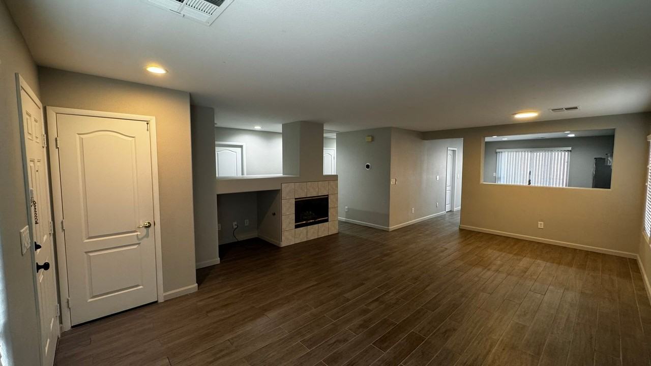 8319 Rose Quartz Ct - Photo 2 of 27