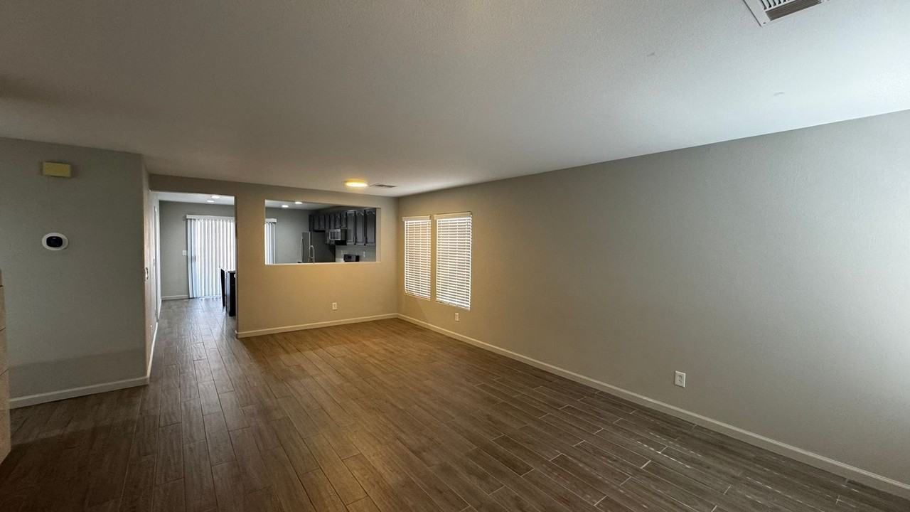 8319 Rose Quartz Ct - Photo 4 of 27