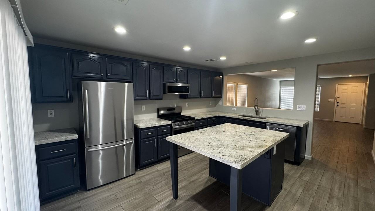 8319 Rose Quartz Ct - Photo 7 of 27