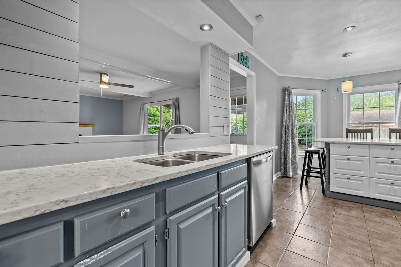 1229 Faulkner Rd - Photo 3 of 43