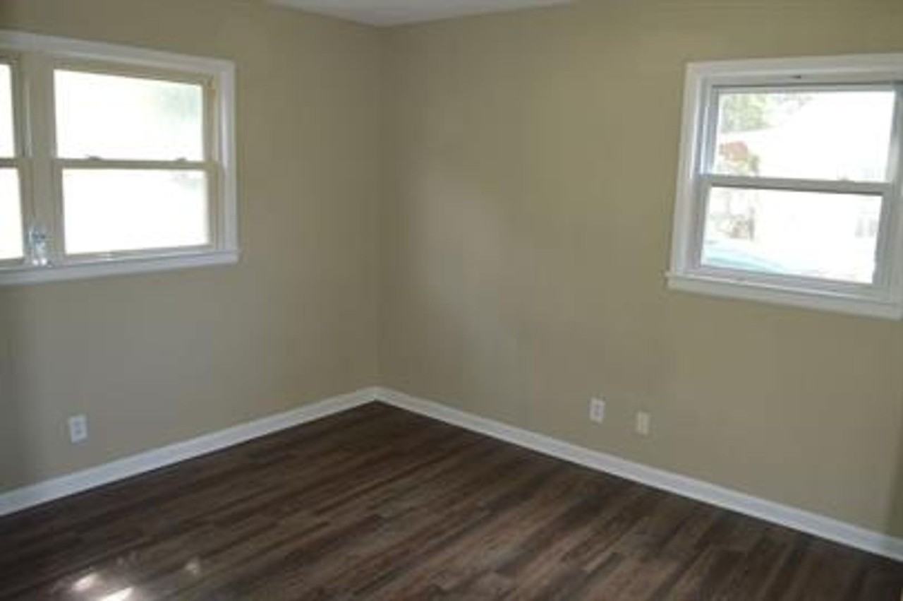 5609 Goldenrod Rd - Photo 6 of 9