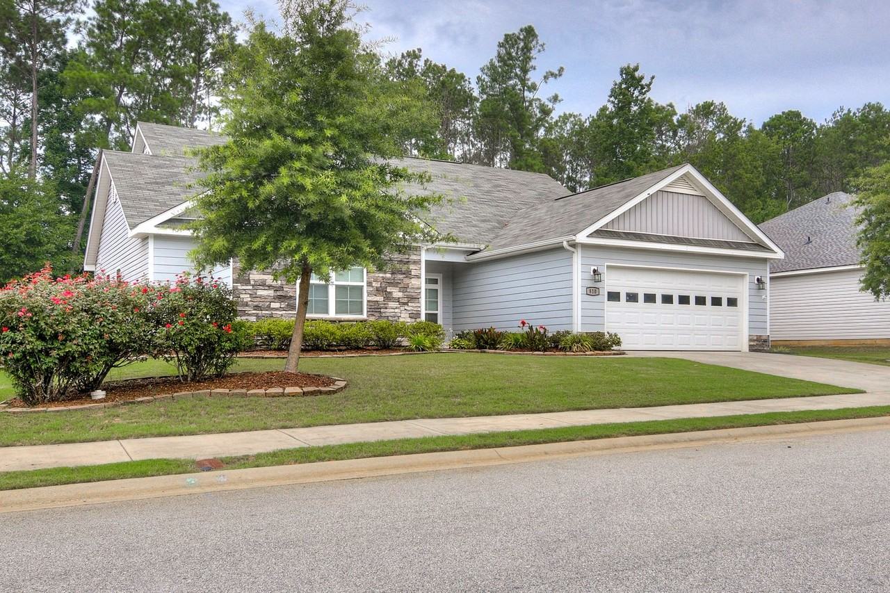 810 Fenwick Ct - Photo 3 of 42