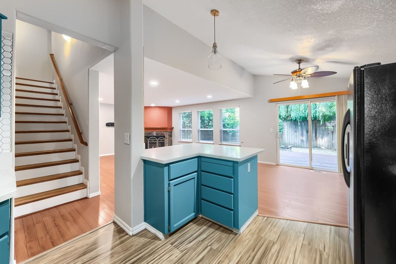 4605 Sw 164th Ter - Photo 4 of 31