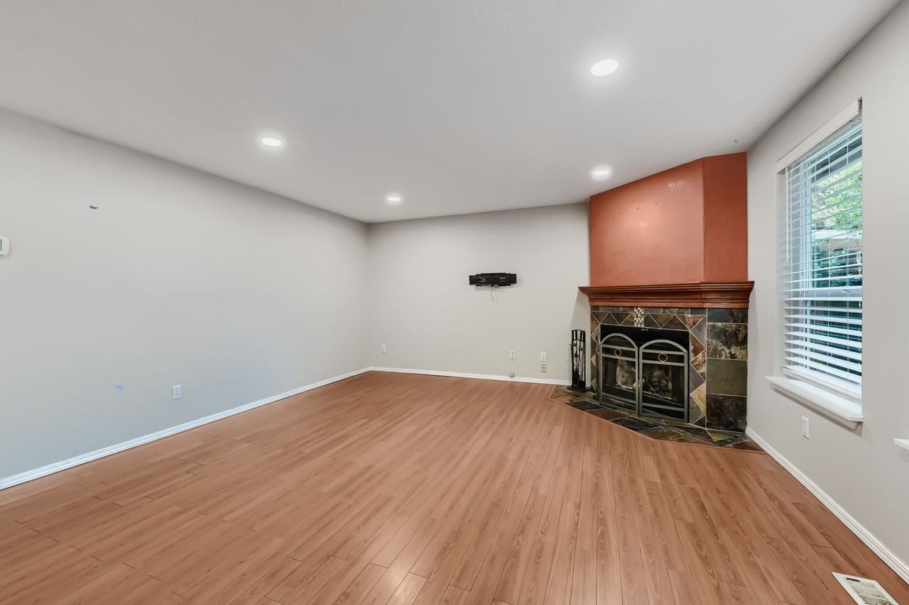 4605 Sw 164th Ter - Photo 6 of 31