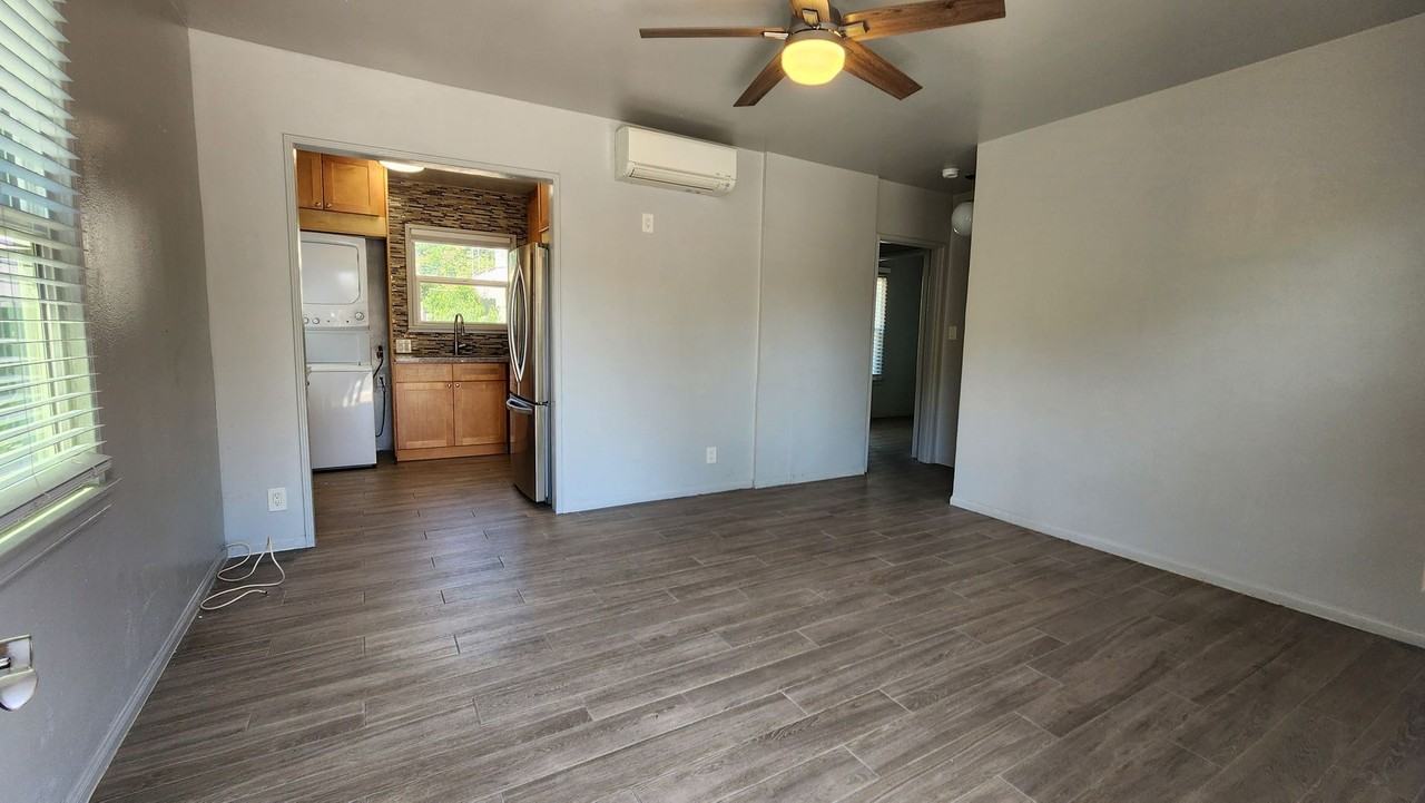 4144 Brunswick Ave - Photo 6 of 11