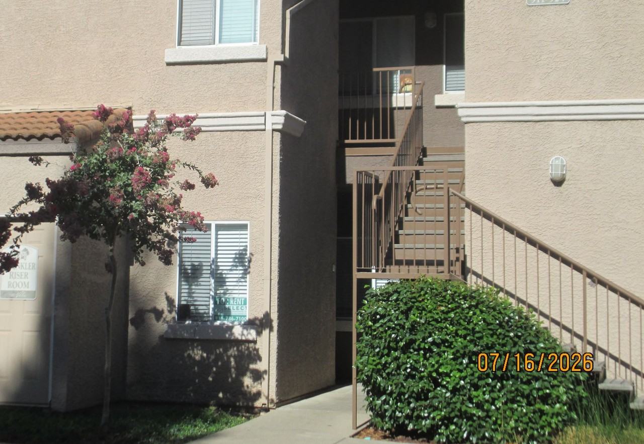 10001 Woodcreek Oaks Blvd #914 - Photo 2 of 13