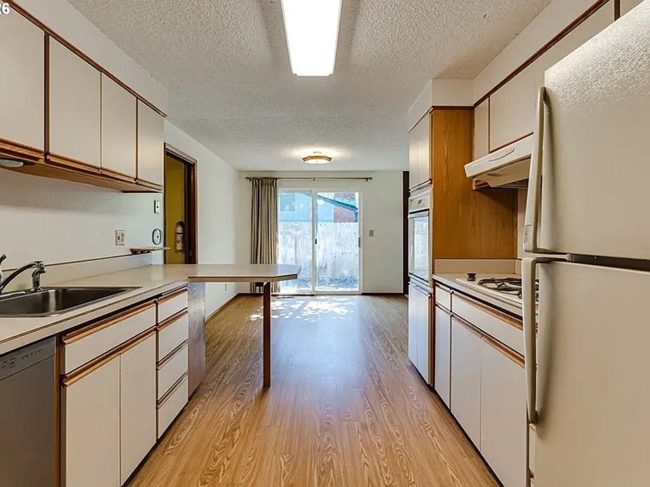 310 E 48th Ave - Photo 5 of 14