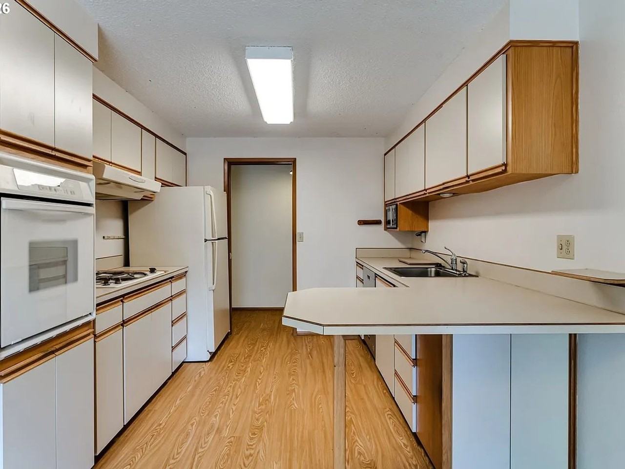 310 E 48th Ave - Photo 6 of 14