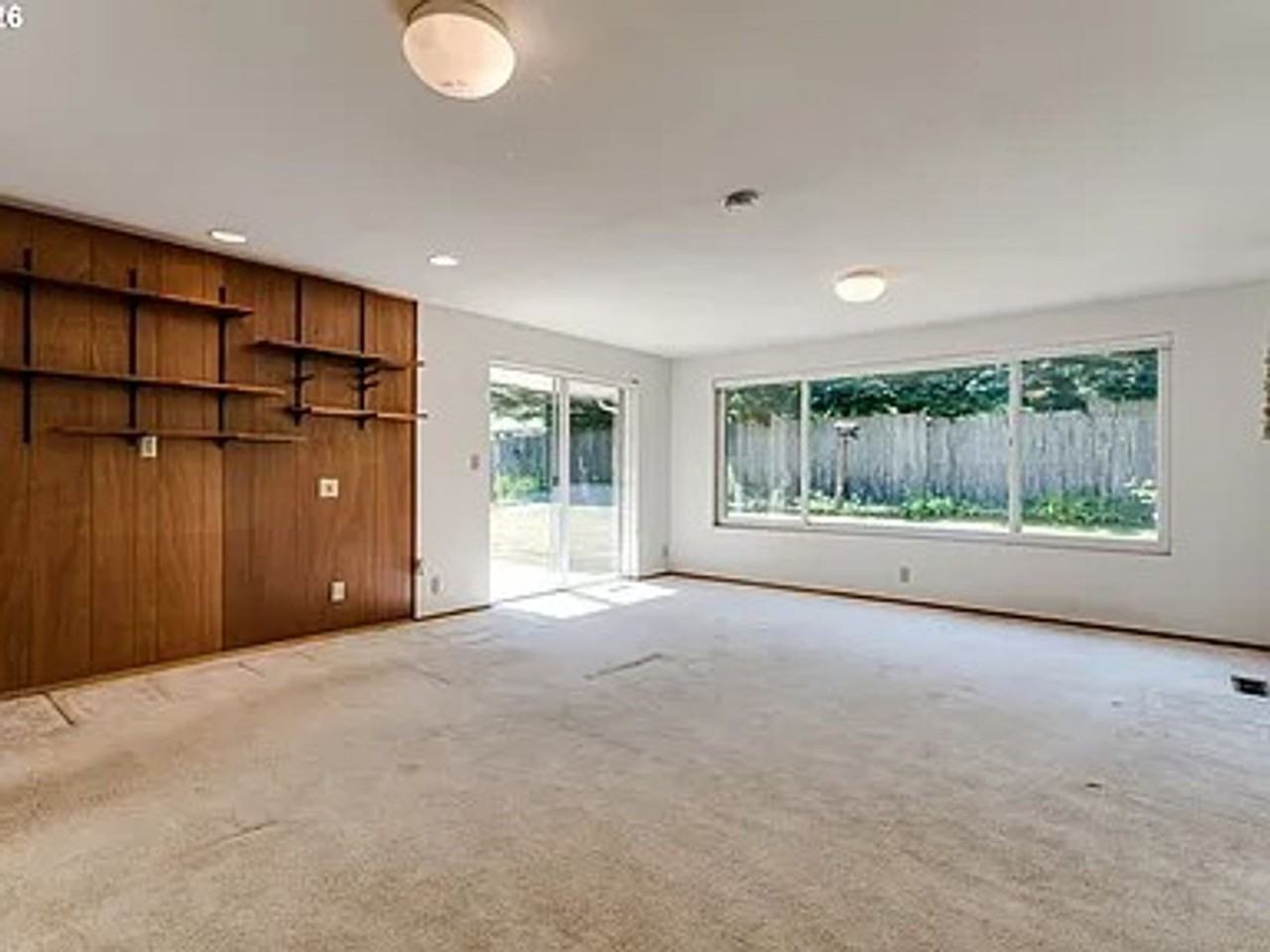 310 E 48th Ave - Photo 7 of 14