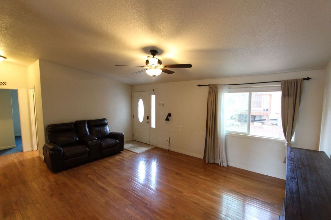 95 E Camille Dr - Photo 4 of 21