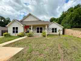 featured image of 413 Dallas St