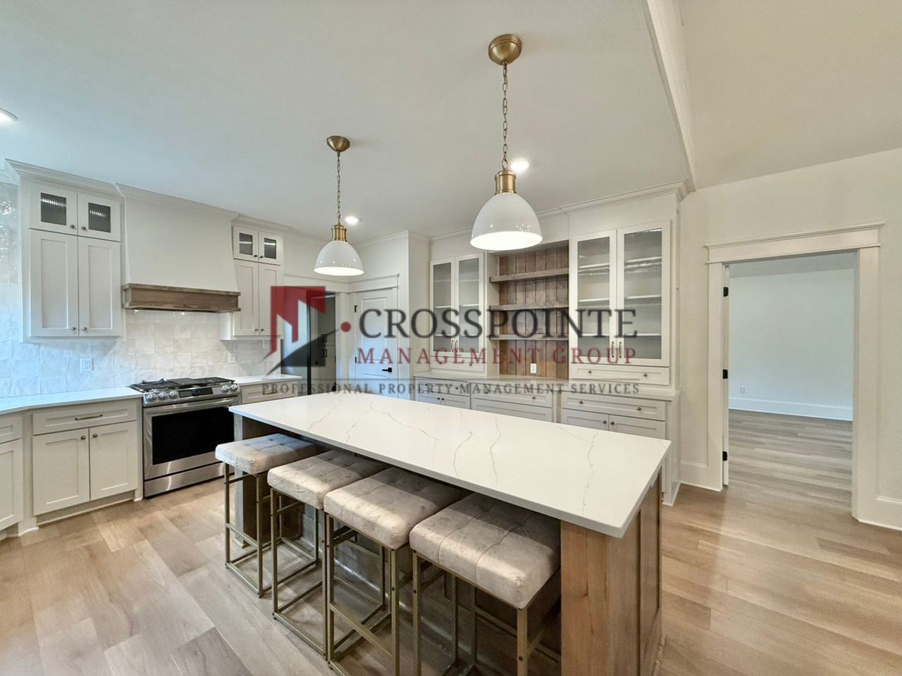 413 Dallas St - Photo 5 of 24