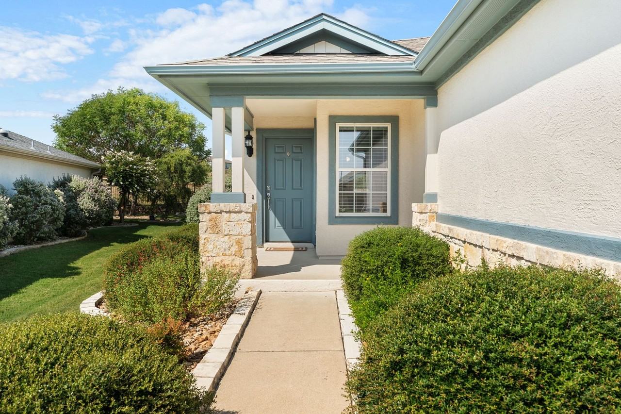 109 Monument Hill Trl - Photo 4 of 43