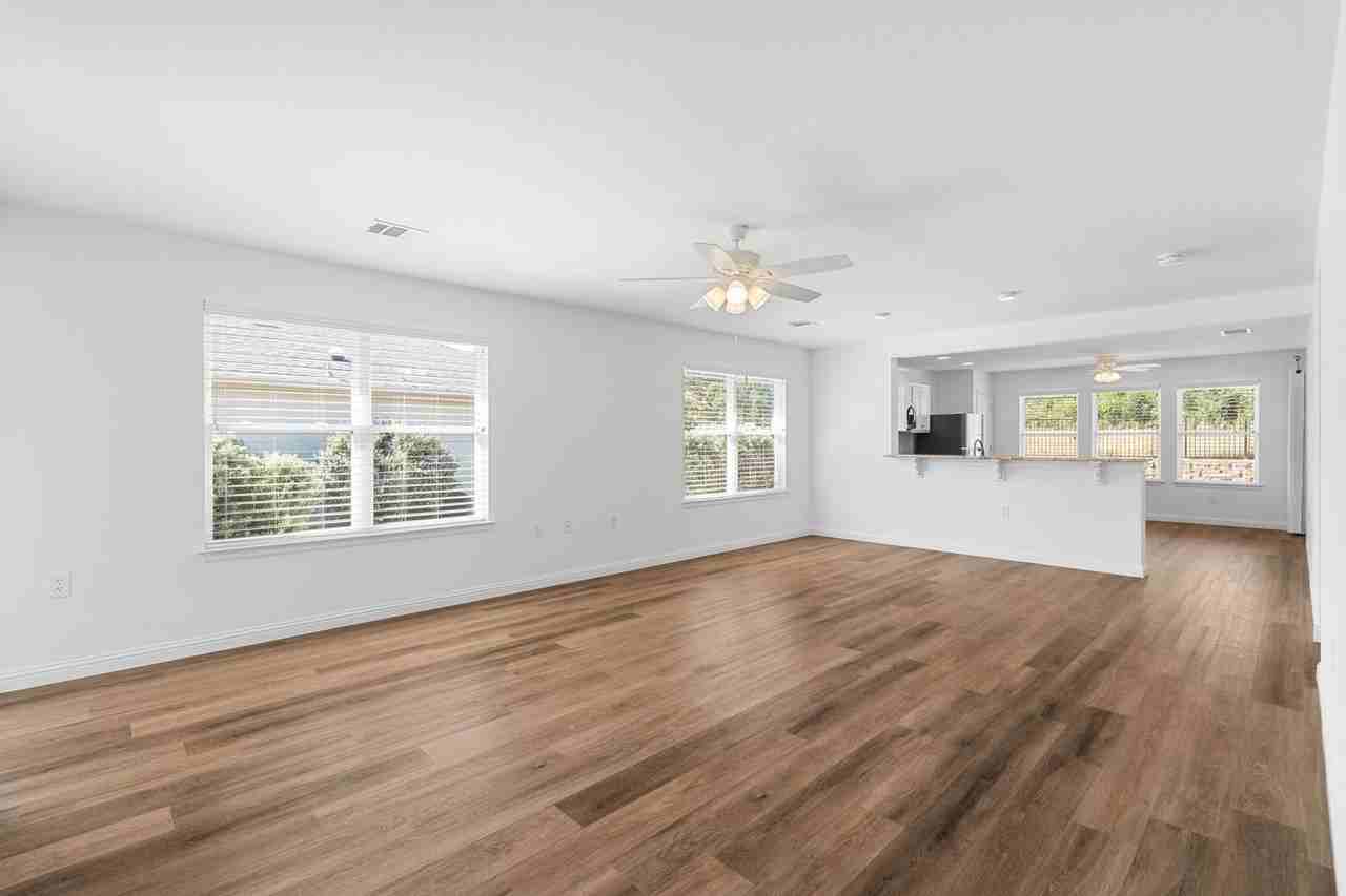 109 Monument Hill Trl - Photo 7 of 43