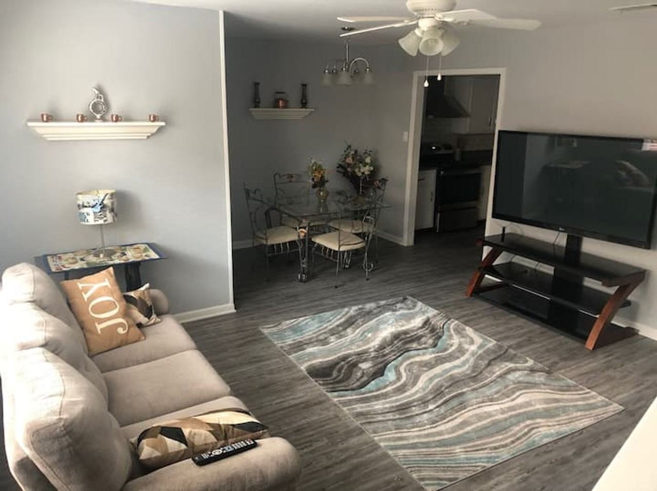 1807 Treehouse Trl - Photo 2 of 10