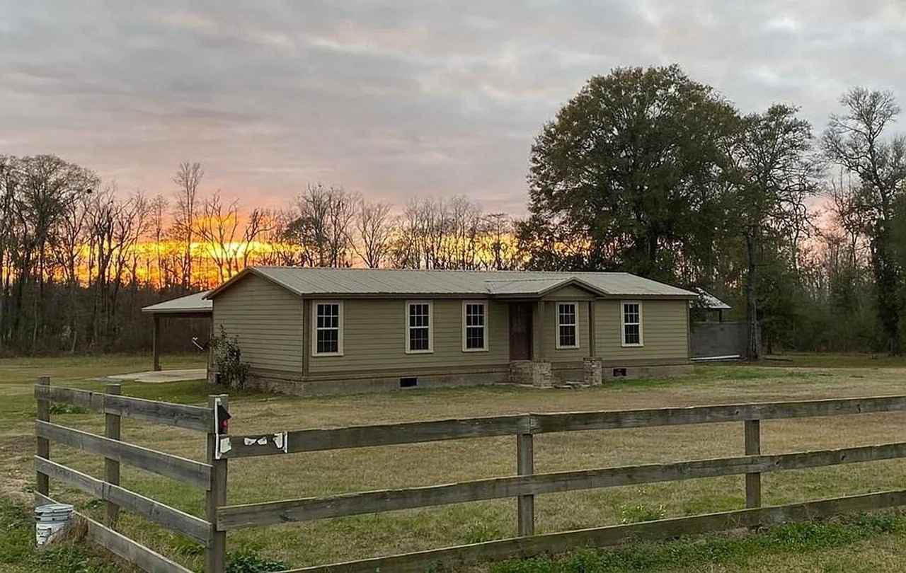 357 Shiloh Rd - Photo 2 of 3