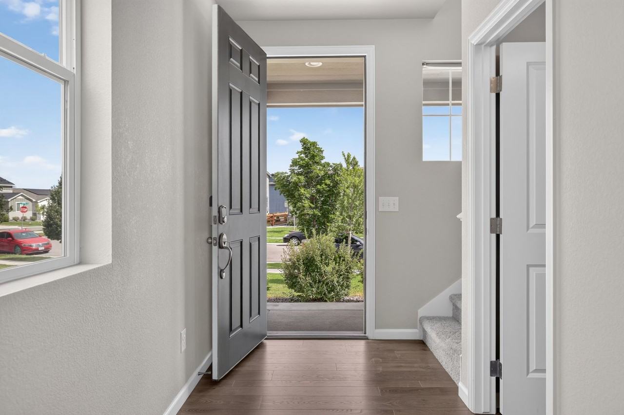 360 Marlowe Ct - Photo 2 of 20