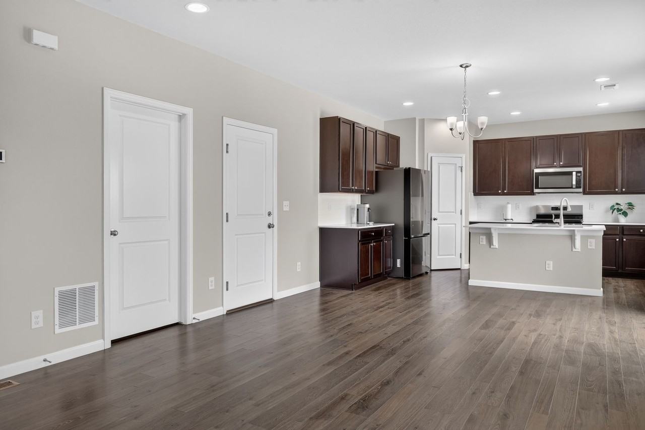 360 Marlowe Ct - Photo 6 of 20