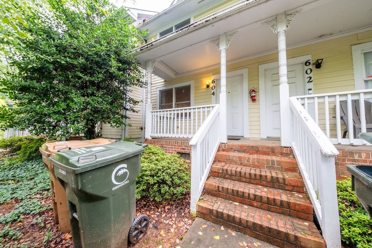 604 Spring Garden St - Photo 3 of 17
