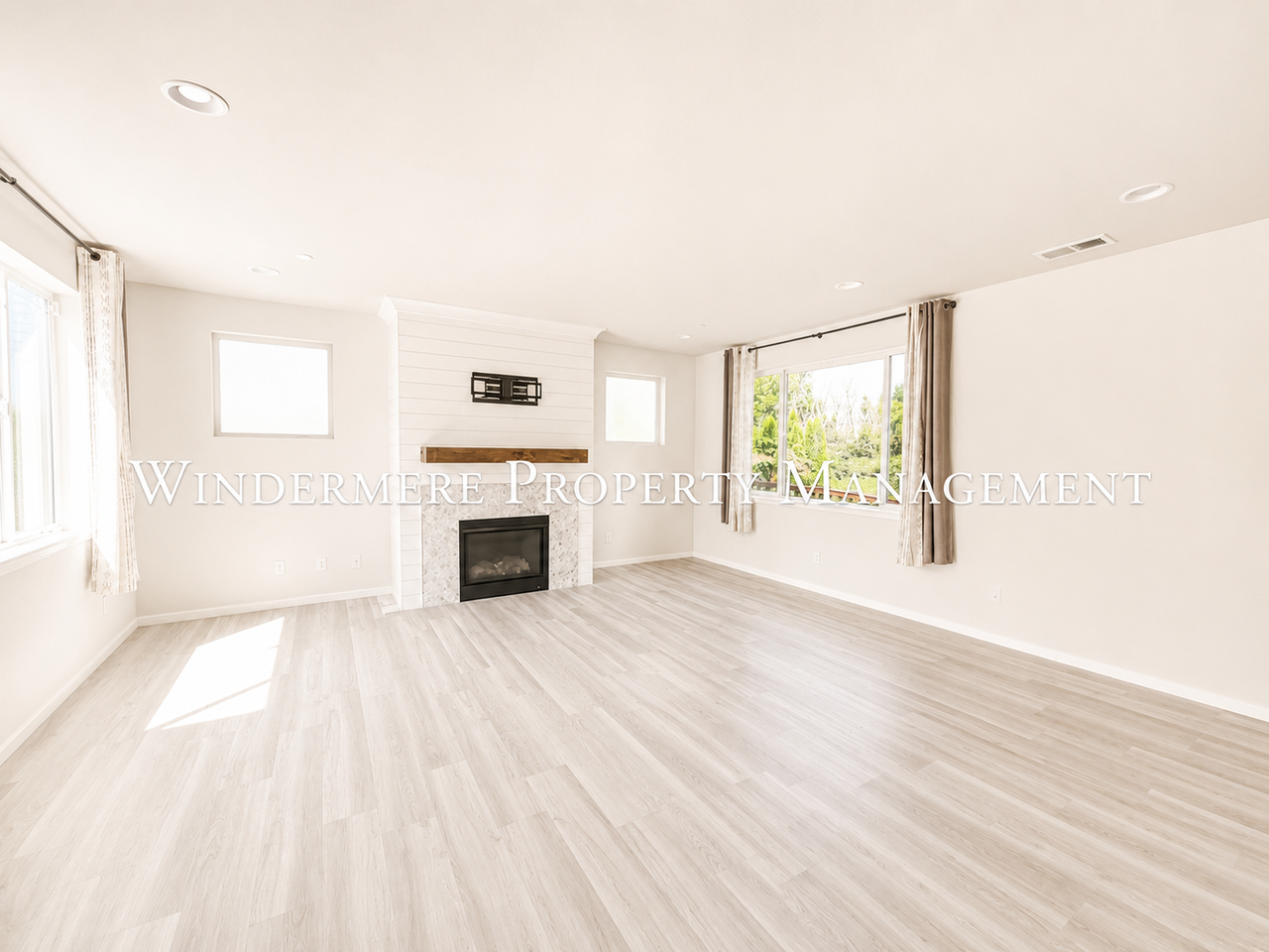 2532 Filbert Ave - Photo 6 of 22