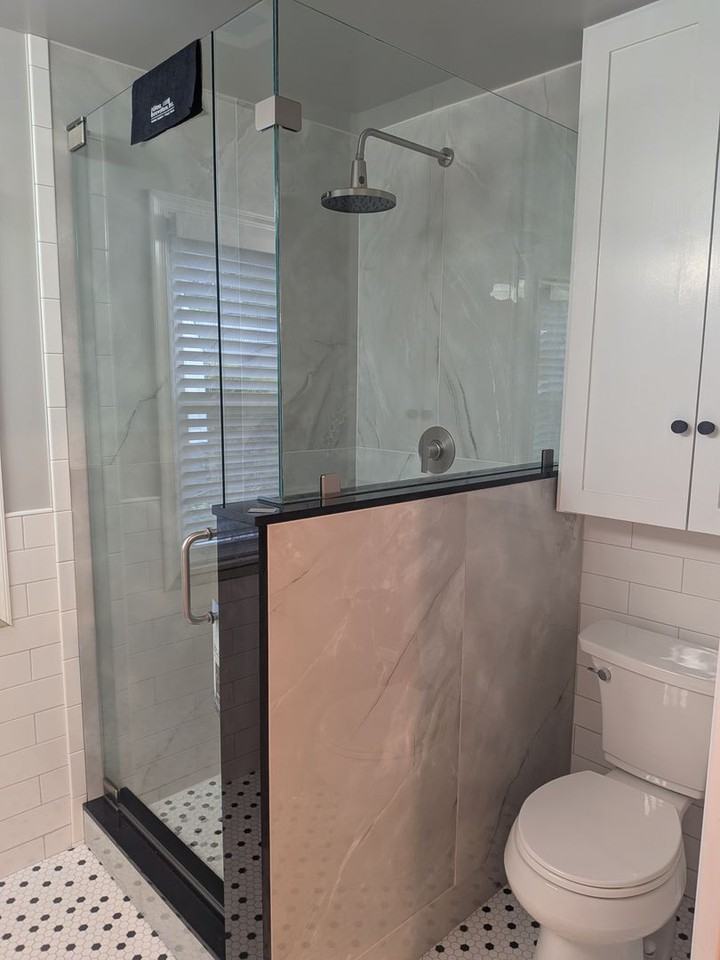 301 Walker St - Photo 6 of 7