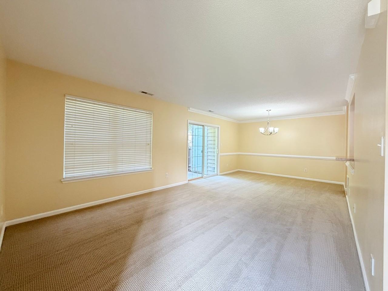 708 Settlement Dr - Photo 2 of 11